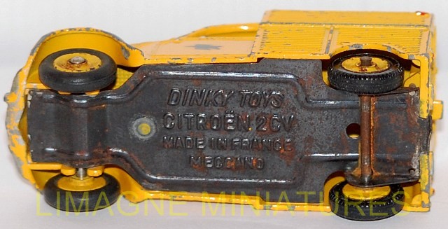 voiture de la poste miniature